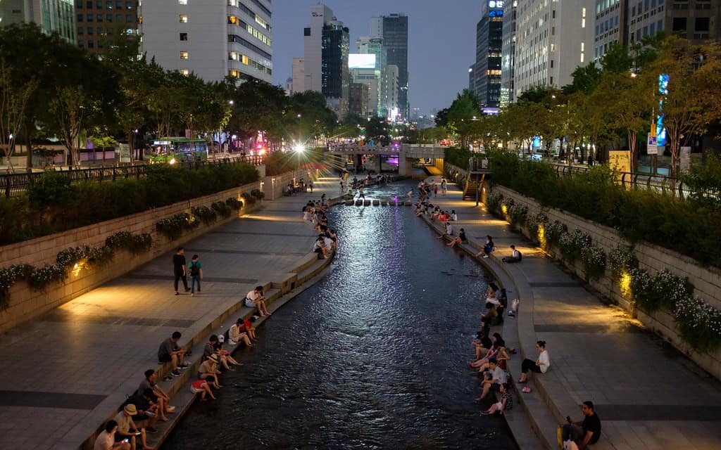 Cheonggyecheon stream